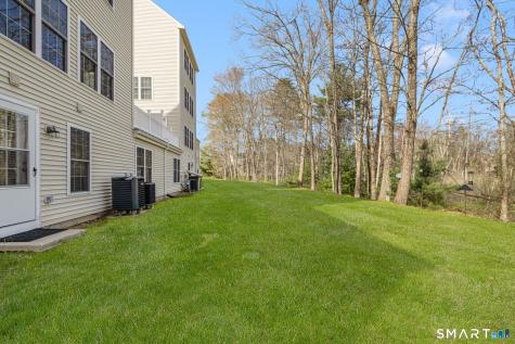 83 Perry Street Putnam CT 06260