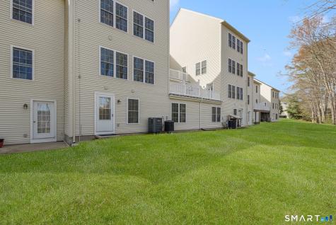 83 Perry Street Putnam CT 06260