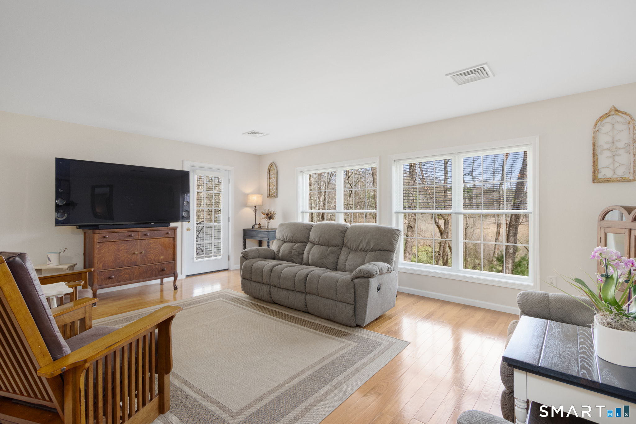 83 Perry Street Putnam CT 06260