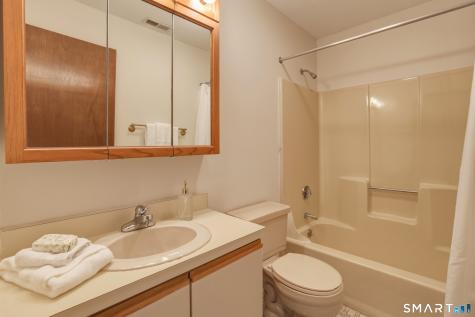 7 Little Oak Lane Rocky Hill CT 06067
