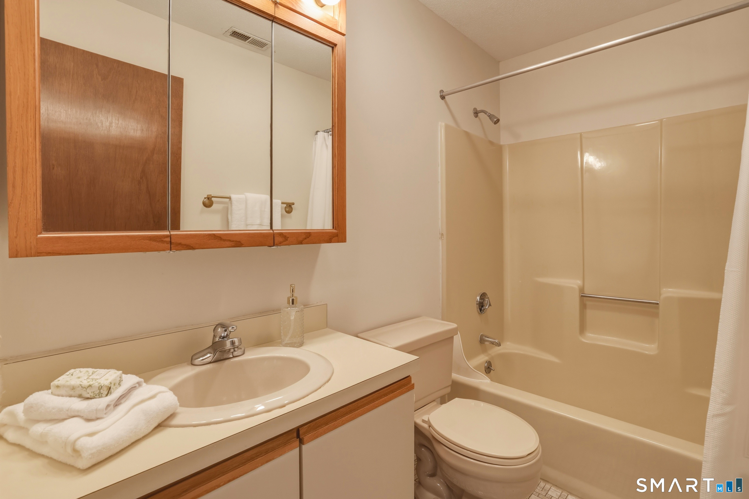 7 Little Oak Lane Rocky Hill CT 06067