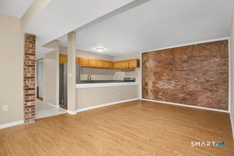 58 Buckingham Street Hartford CT 06105