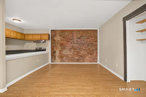 58 Buckingham Street Hartford CT 06105