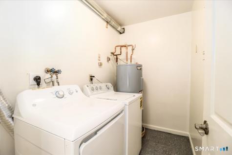 8 Rose Lane Danbury CT 06811