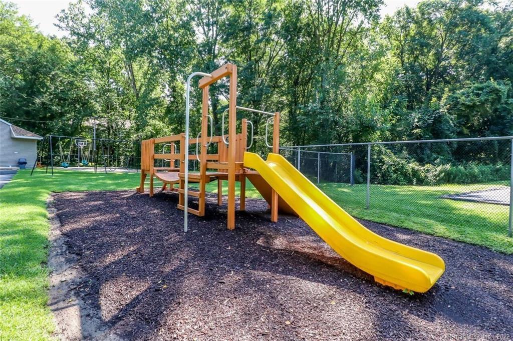 8 Rose Lane Danbury CT 06811