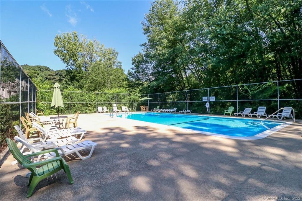 8 Rose Lane Danbury CT 06811