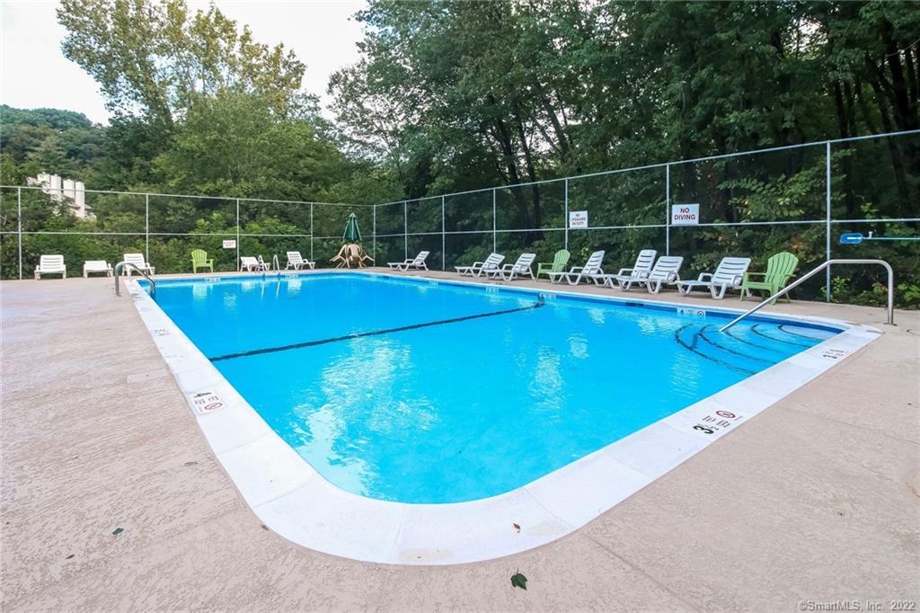 8 Rose Lane Danbury CT 06811