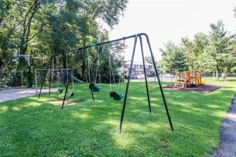 8 Rose Lane Danbury CT 06811