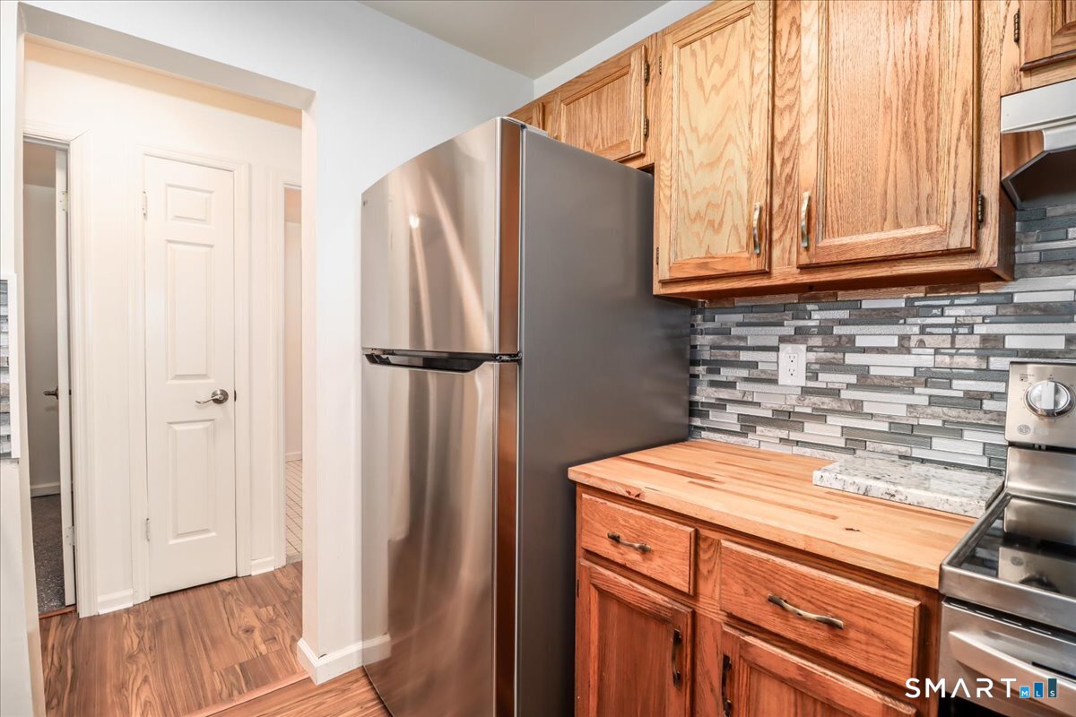8 Rose Lane Danbury CT 06811