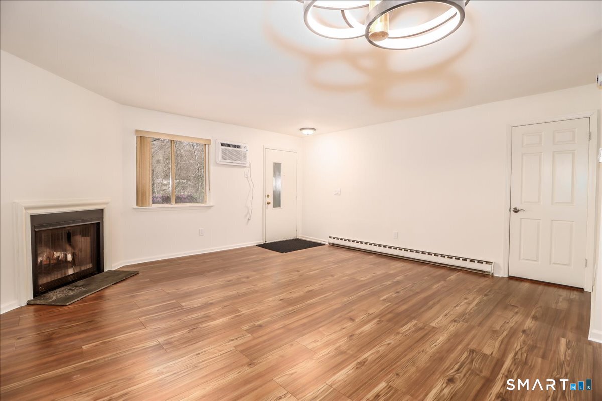 8 Rose Lane Danbury CT 06811
