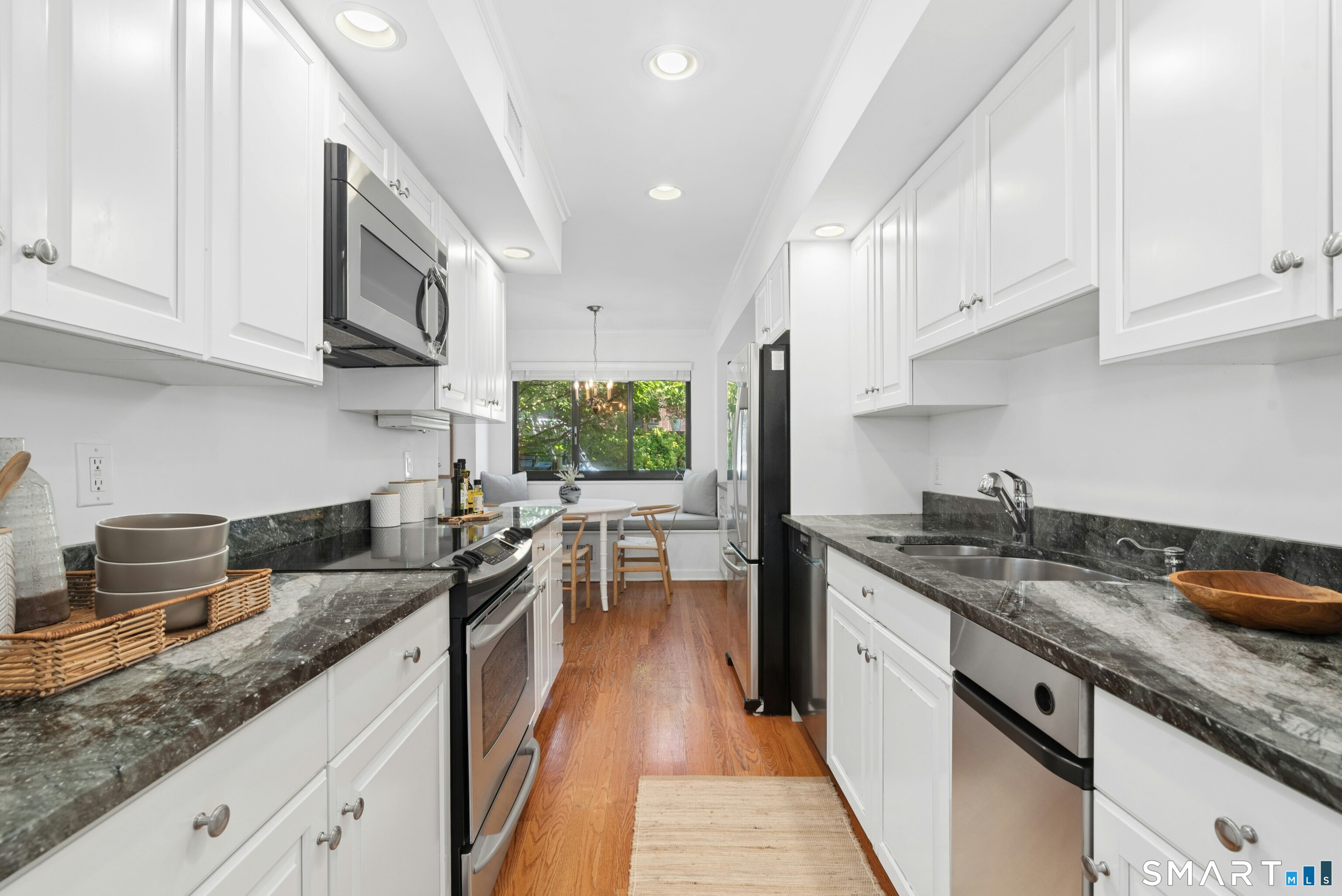 289 New Norwalk Road New Canaan CT 06840
