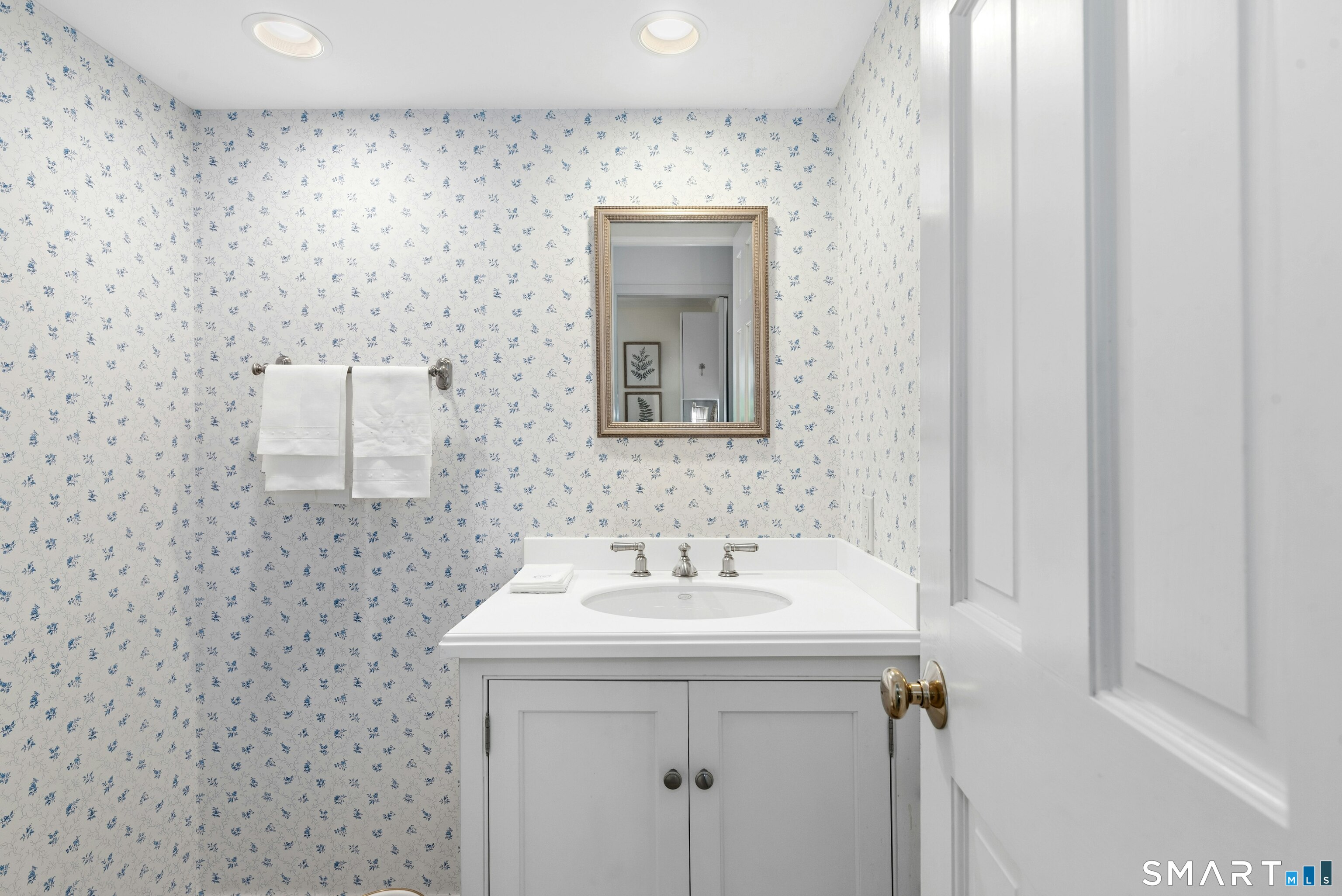289 New Norwalk Road New Canaan CT 06840