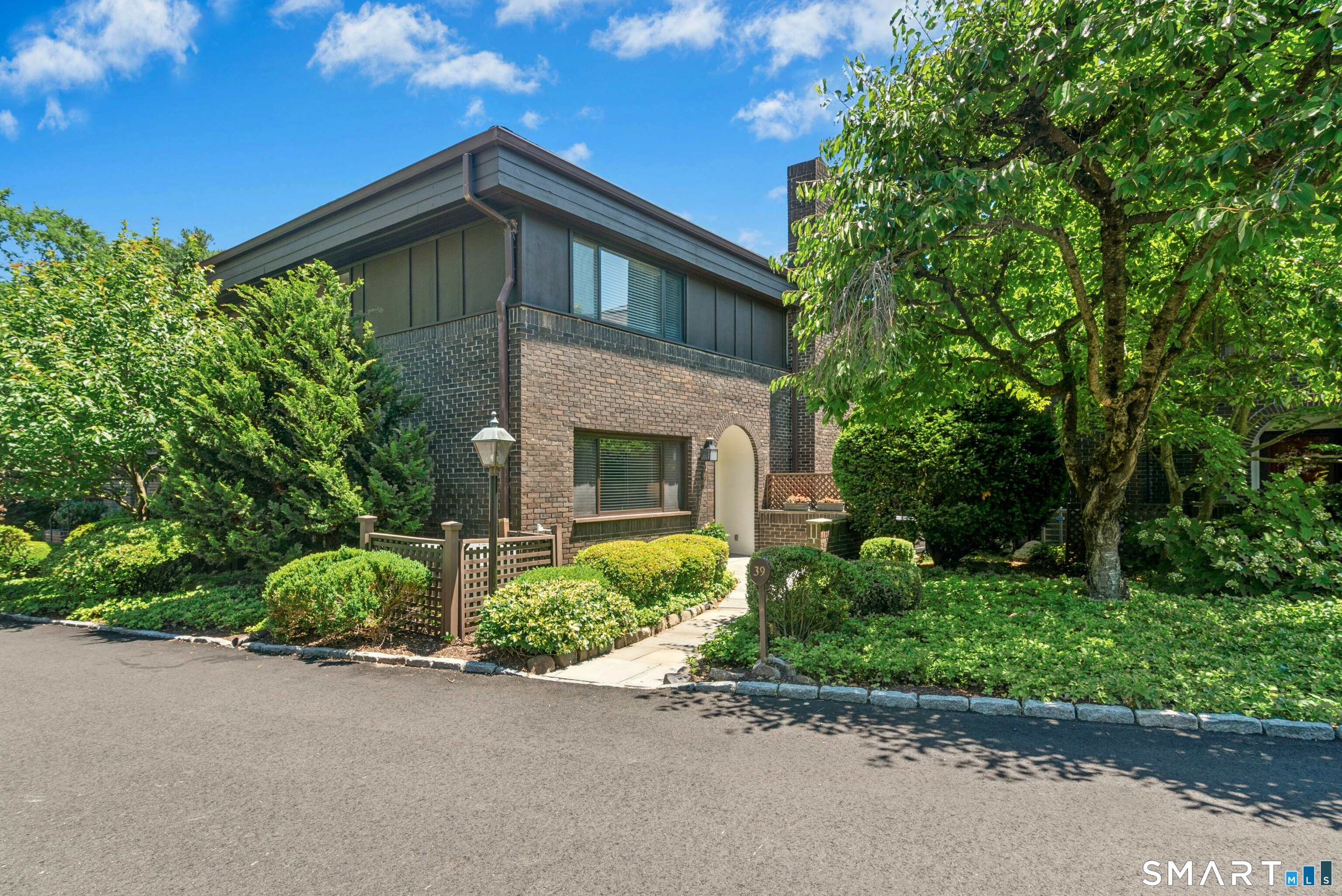 289 New Norwalk Road New Canaan CT 06840