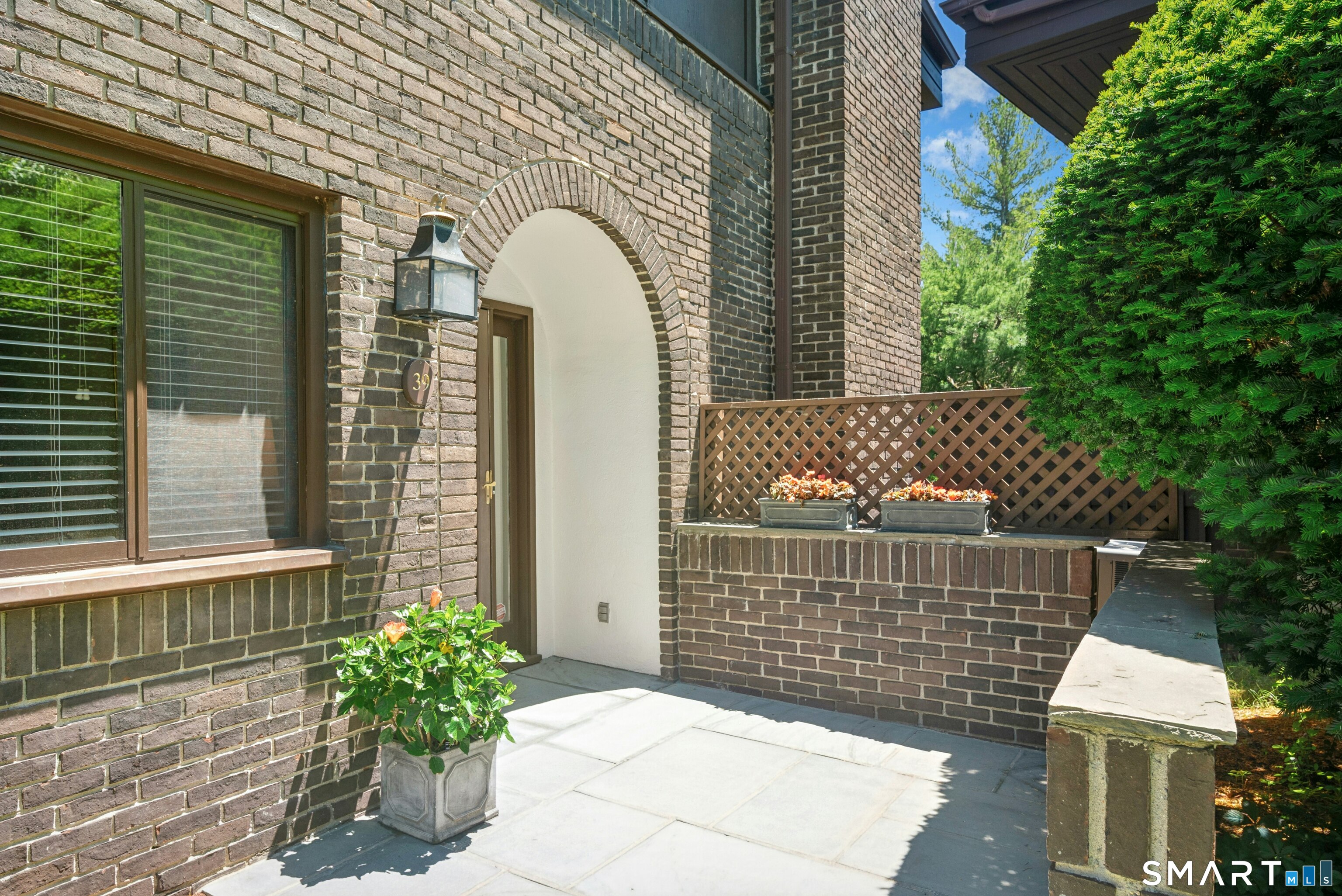 289 New Norwalk Road New Canaan CT 06840