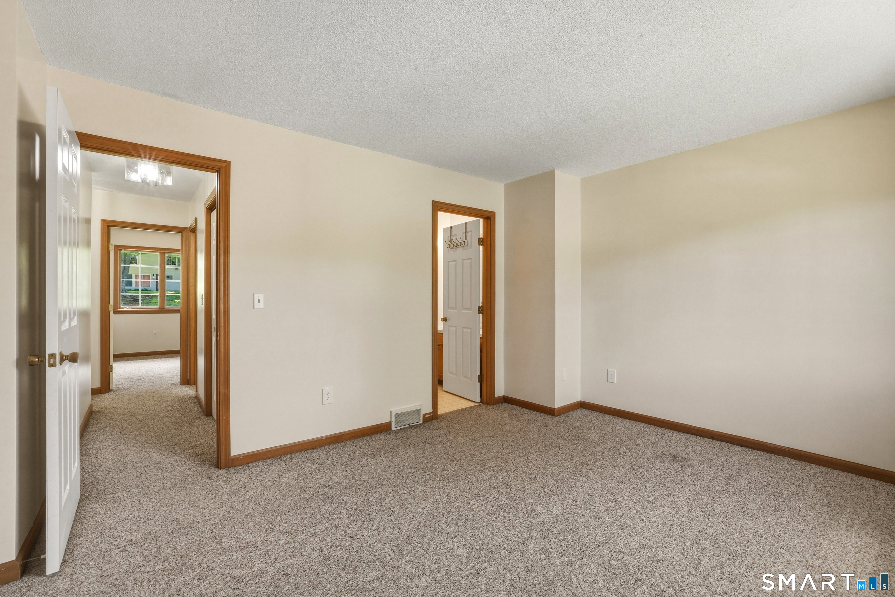 28 Meadow Lane Windsor Locks CT 06096