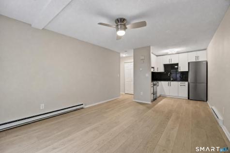 10 Pineview Drive Branford CT 06405