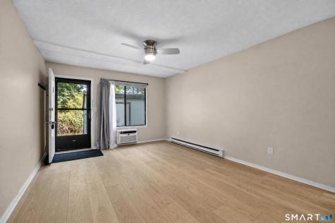 10 Pineview Drive Branford CT 06405