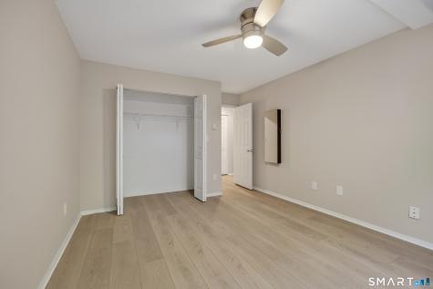 10 Pineview Drive Branford CT 06405