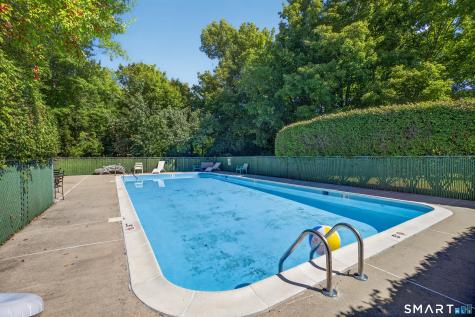 10 Pineview Drive Branford CT 06405