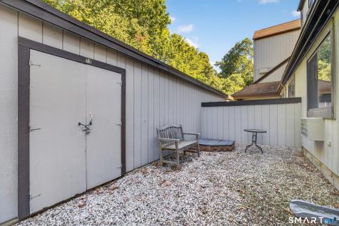 10 Pineview Drive Branford CT 06405