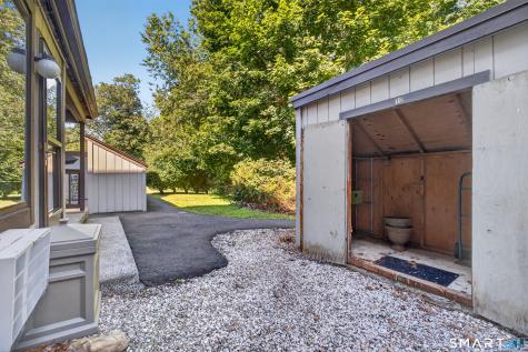 10 Pineview Drive Branford CT 06405