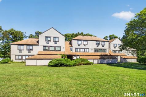 10 Pineview Drive Branford CT 06405