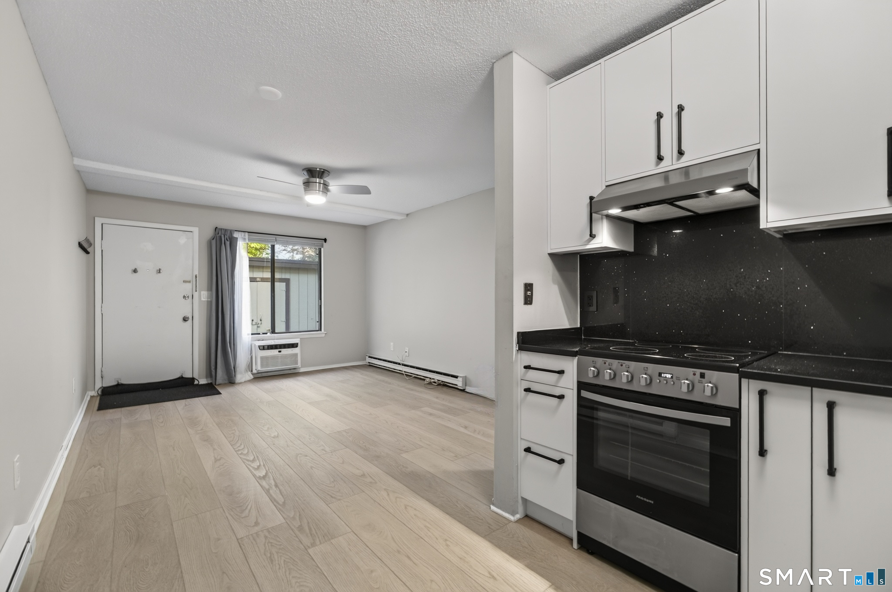 10 Pineview Drive Branford CT 06405