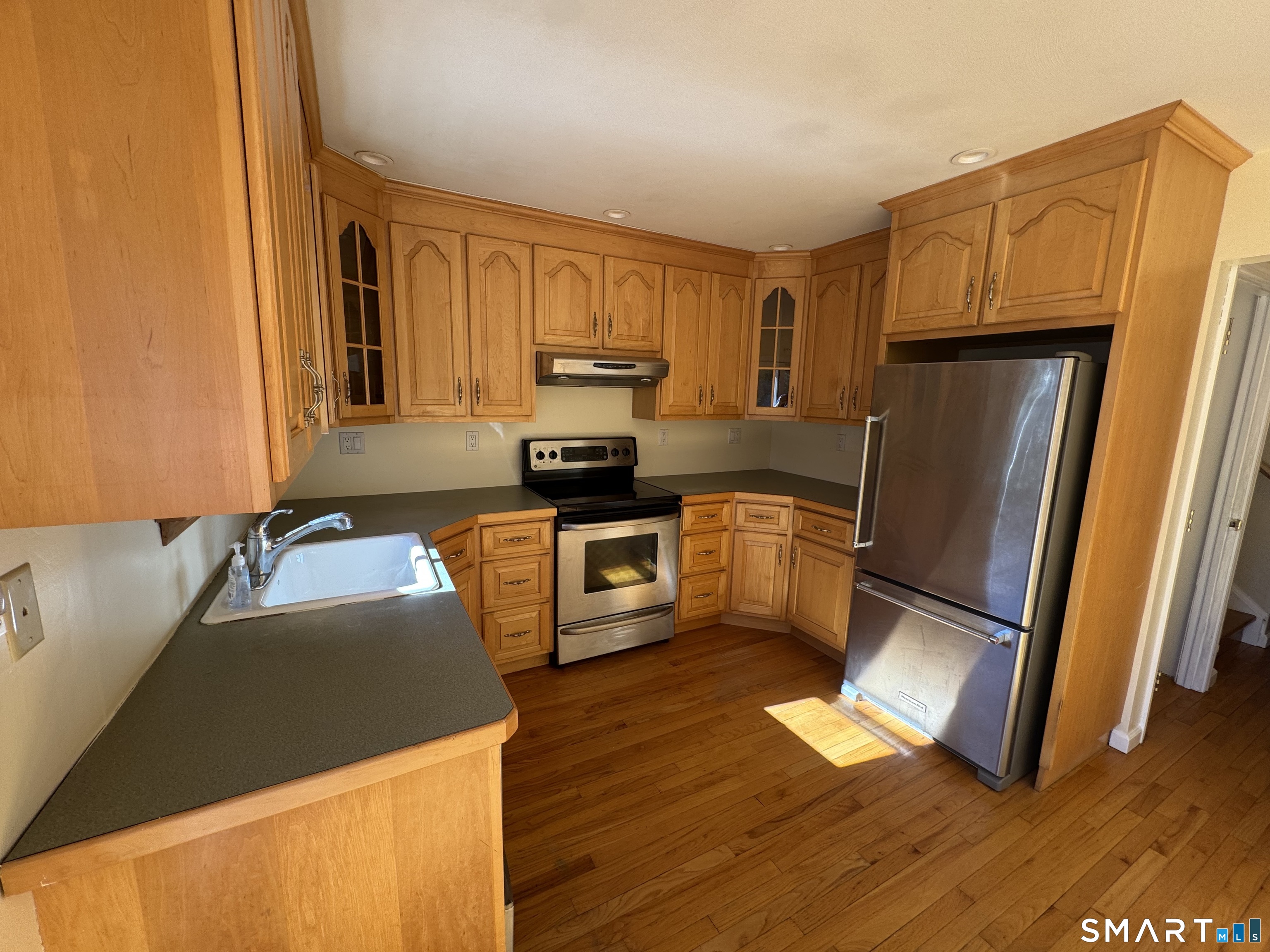30 Round Tree Drive Naugatuck CT 06770