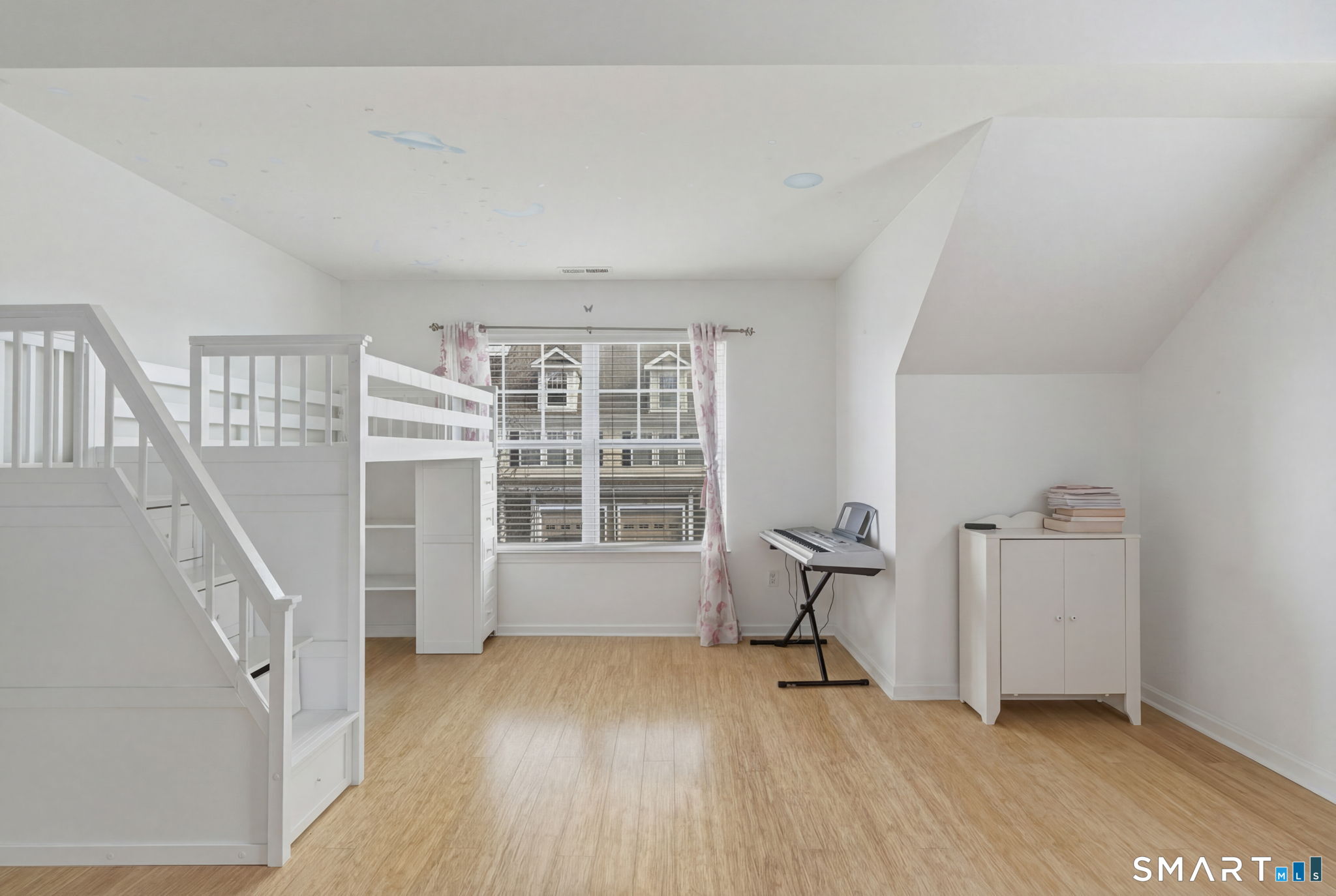 49 Park Place Circle West Hartford CT 06110