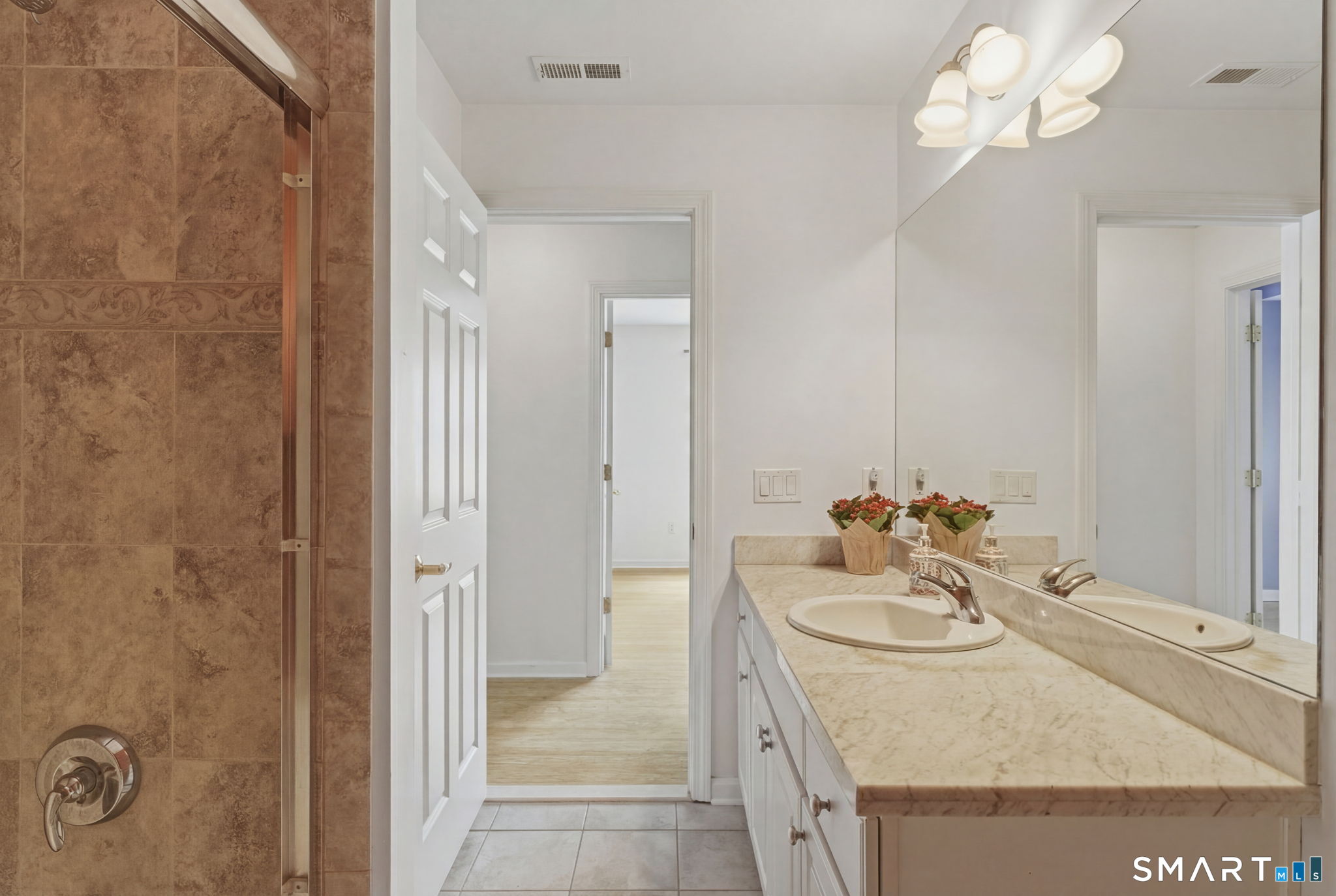 49 Park Place Circle West Hartford CT 06110