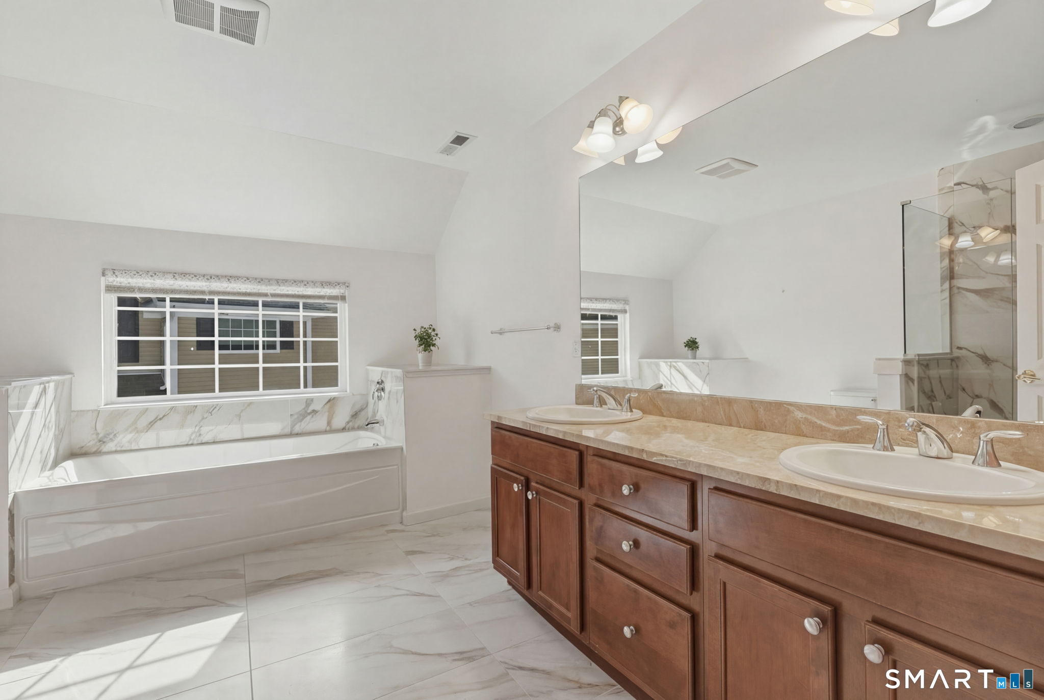 49 Park Place Circle West Hartford CT 06110