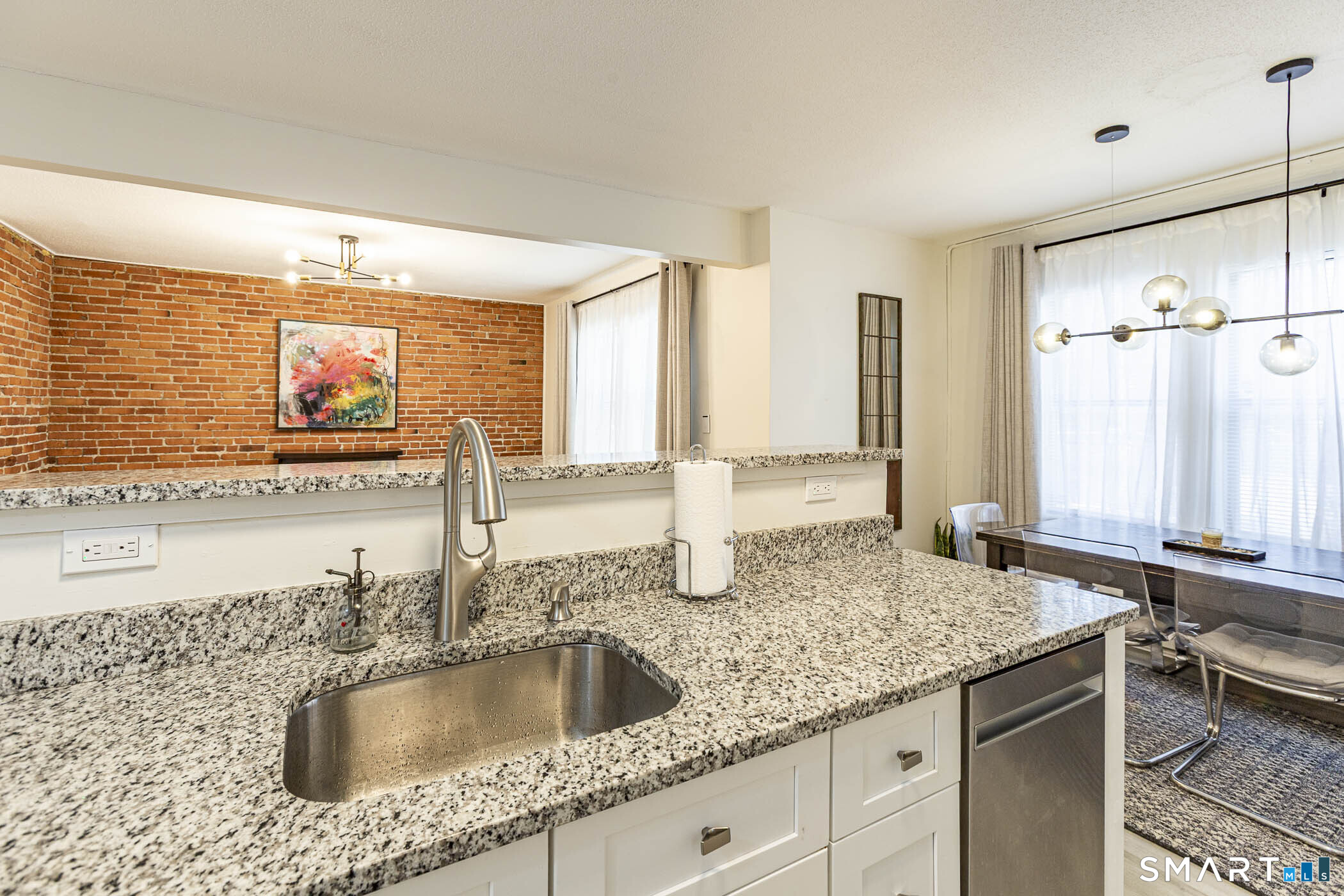 16-20 Townley Street Hartford CT 06105