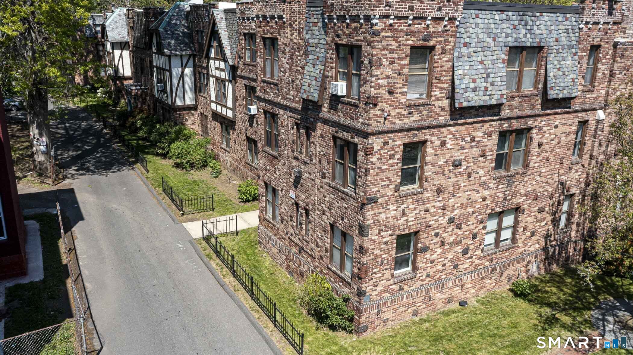 16-20 Townley Street Hartford CT 06105