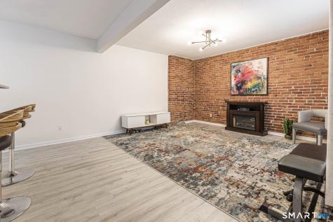 16-20 Townley Street Hartford CT 06105
