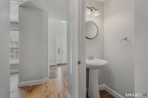 15 Freedom Way East Lyme CT 06357