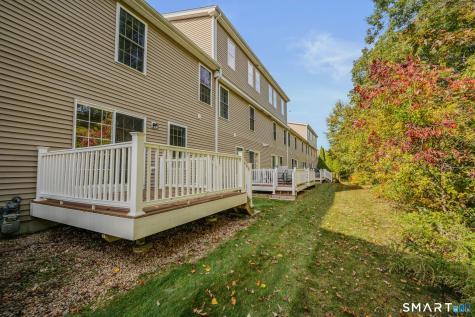 15 Freedom Way East Lyme CT 06357