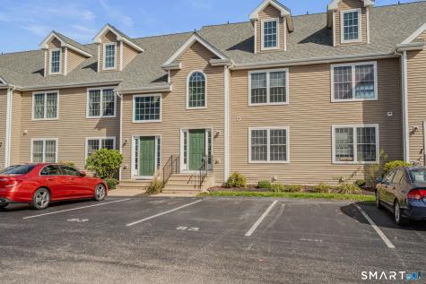15 Freedom Way East Lyme CT 06357