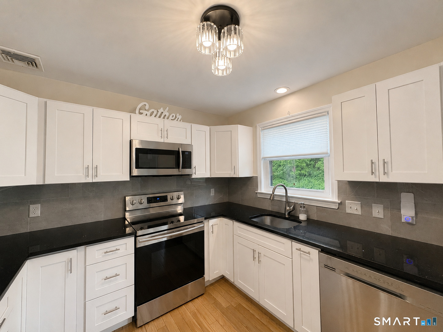 805 Lake Vista Drive East Hampton CT 06424