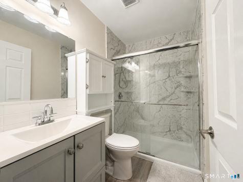 805 Lake Vista Drive East Hampton CT 06424