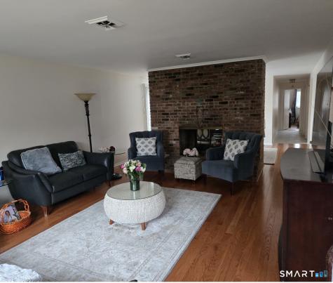 10 Ledgebrook Drive Norwalk CT 06854