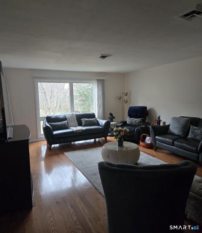 10 Ledgebrook Drive Norwalk CT 06854