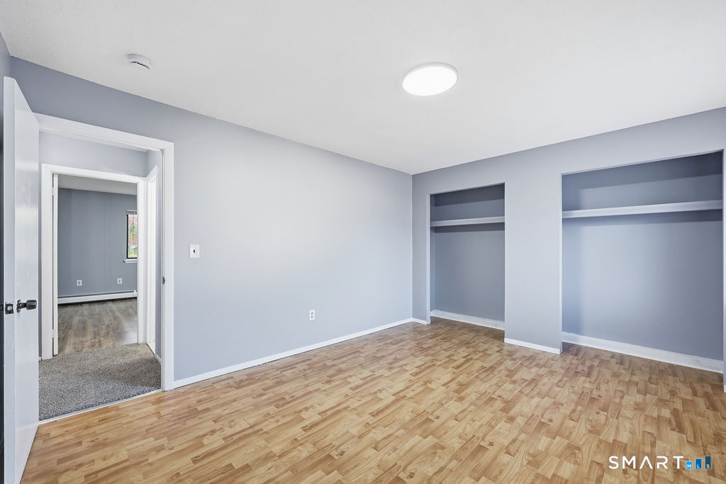 11 Sutton Place Bloomfield CT 06002