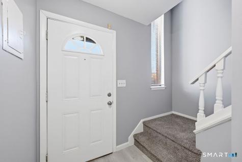 11 Sutton Place Bloomfield CT 06002