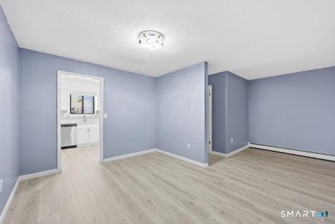 11 Sutton Place Bloomfield CT 06002