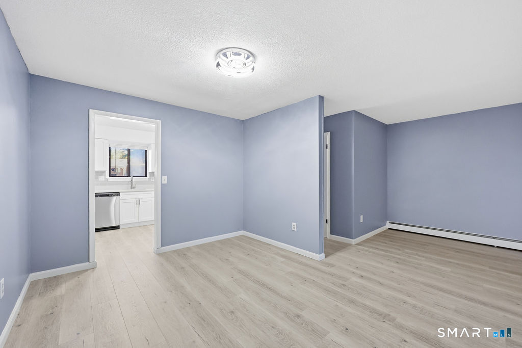 11 Sutton Place Bloomfield CT 06002