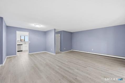 11 Sutton Place Bloomfield CT 06002