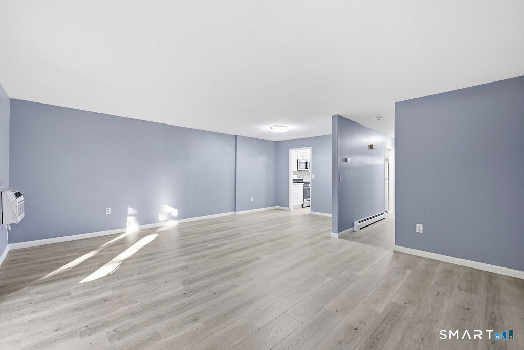 11 Sutton Place Bloomfield CT 06002