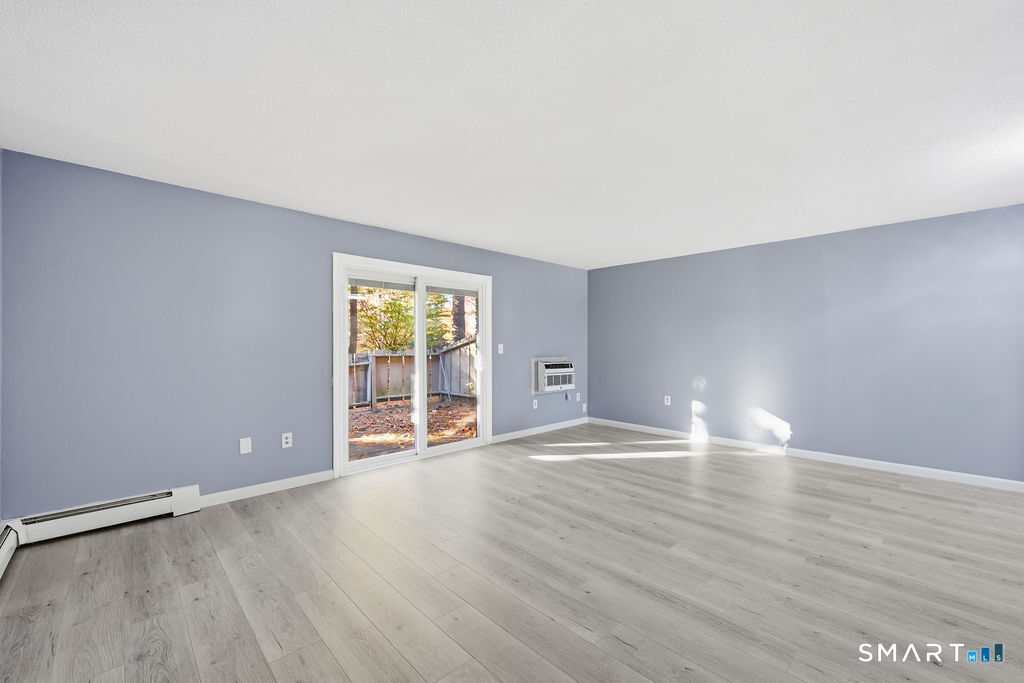 11 Sutton Place Bloomfield CT 06002