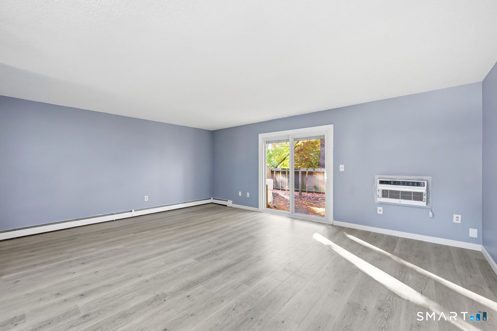 11 Sutton Place Bloomfield CT 06002