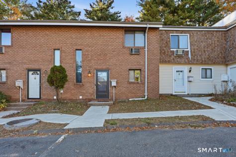 11 Sutton Place Bloomfield CT 06002